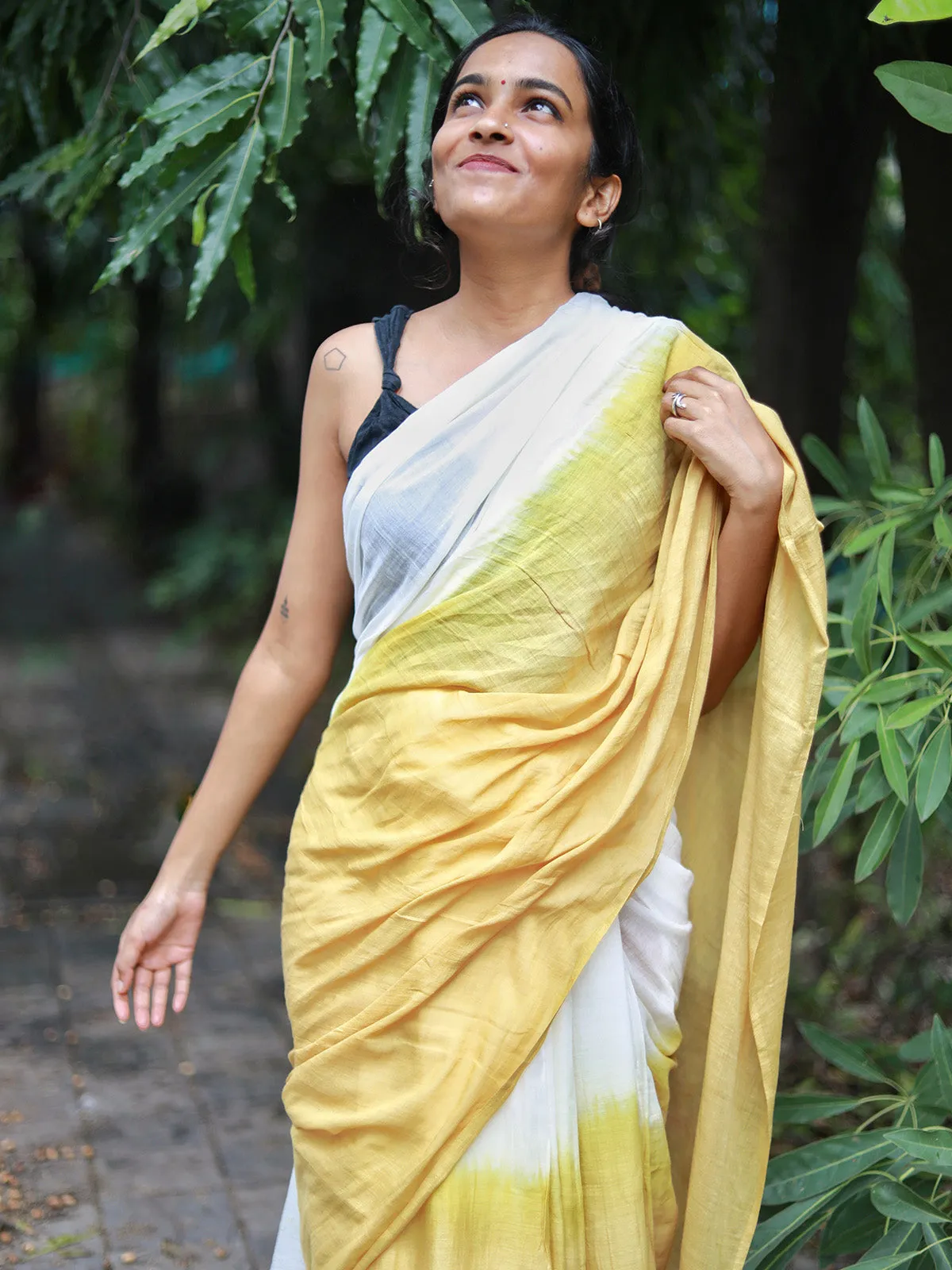 Sunehri Mul Cotton Saree